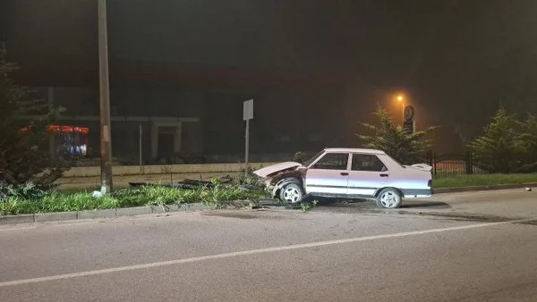 Samsun'da bariyere çarparak kaza yaptı