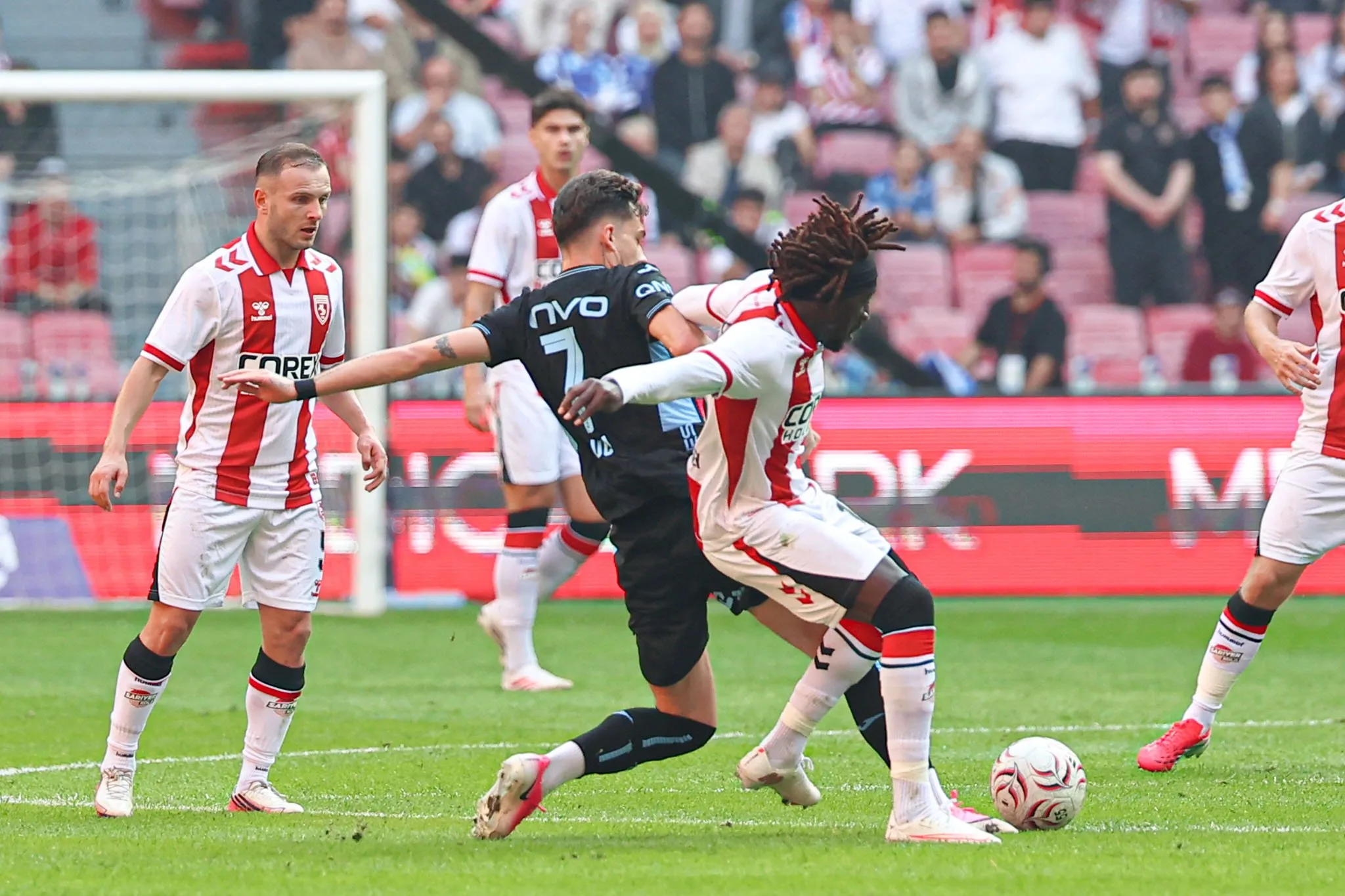 Samsunspor'da şoke eden istatistik! 7 maçta sadece 6 kart