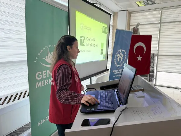 Samsun'da üniversite öğrencilerine yapay zeka eğitimi