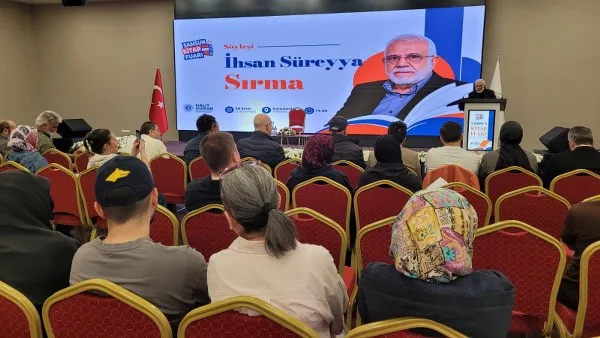 İhsan Süreyya Sırma Samsun'da okurlarıyla buluştu