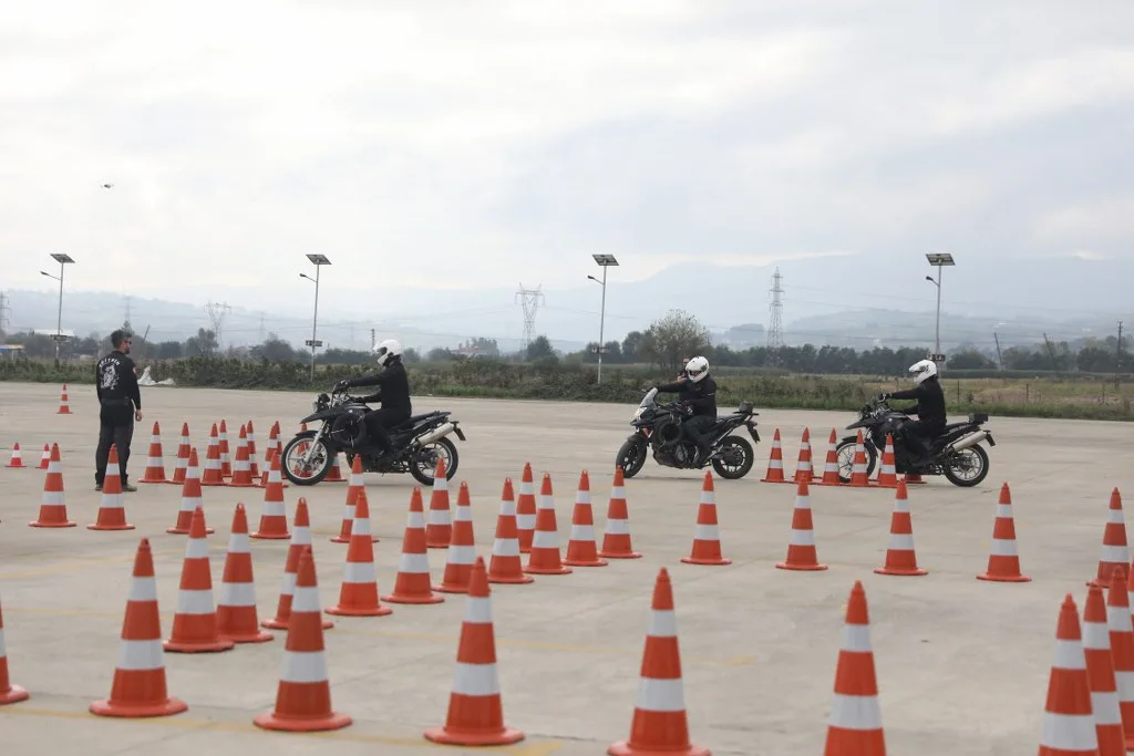 Samsun'da motorize sağlık ekiplerine sürüş güvenliği eğitimi