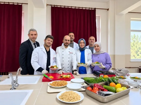 Samsun'da öğretmenler sağlıklı yaşam için mutfağa girdi