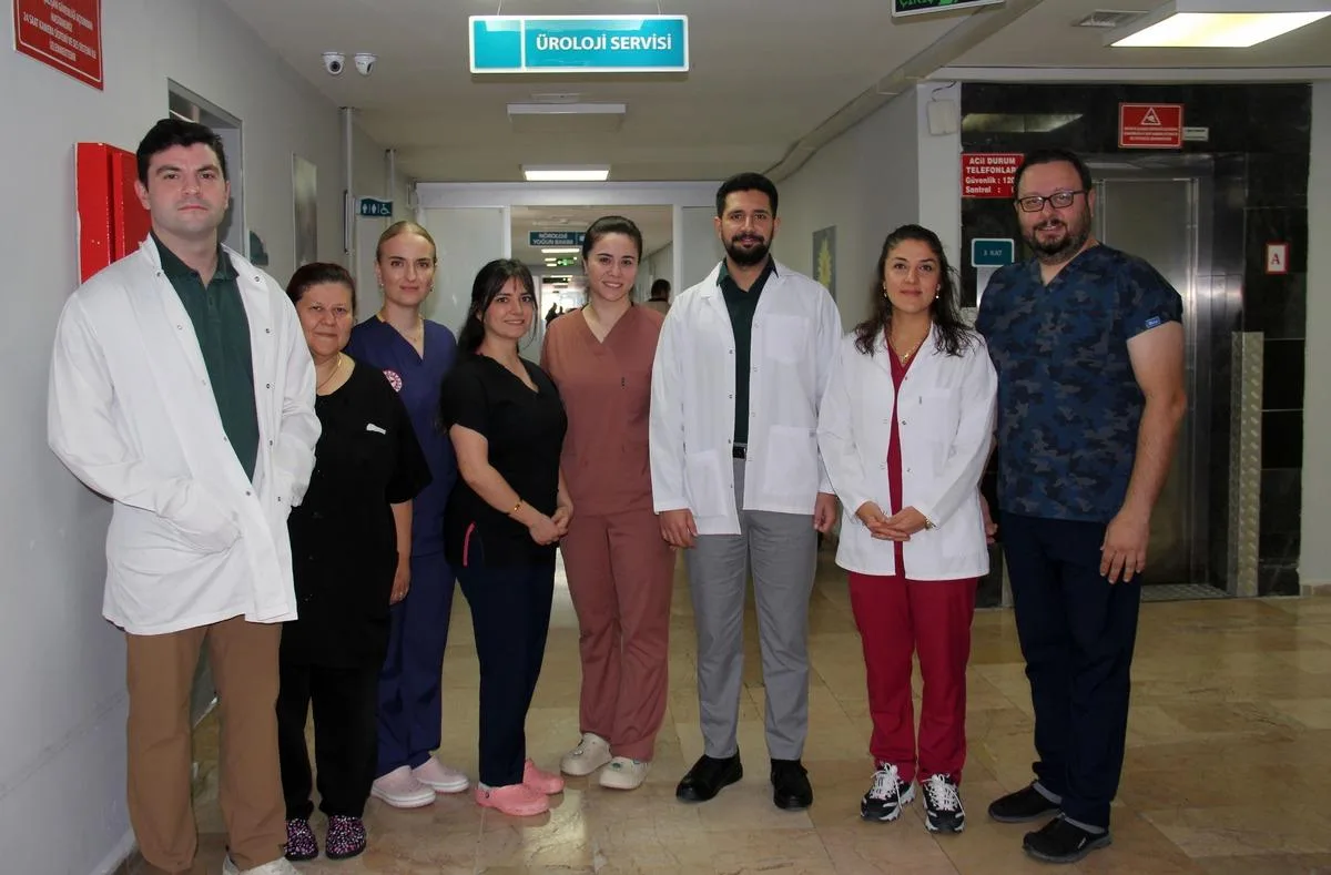 İdrarında kan gördü, hastaneye gitti! Doktorlar şaşkına döndü