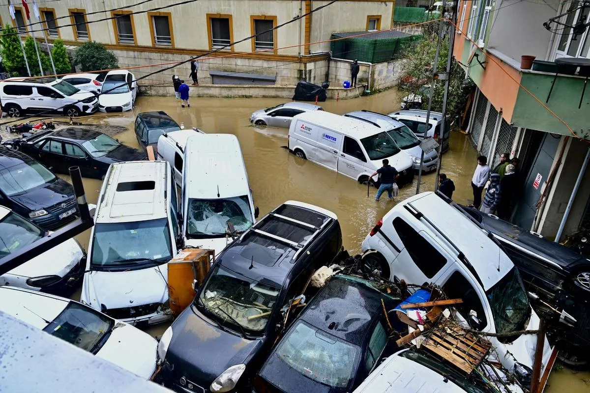 İstanbul'daki sel felaketinde can kaybı 5'e yükseldi
