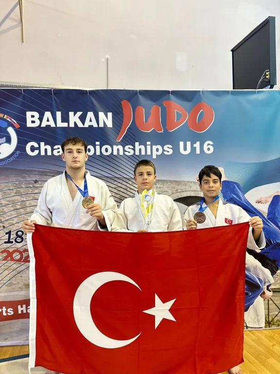 Samsunlu judocu Murathan Eminoğlu Balkan şampiyonu oldu