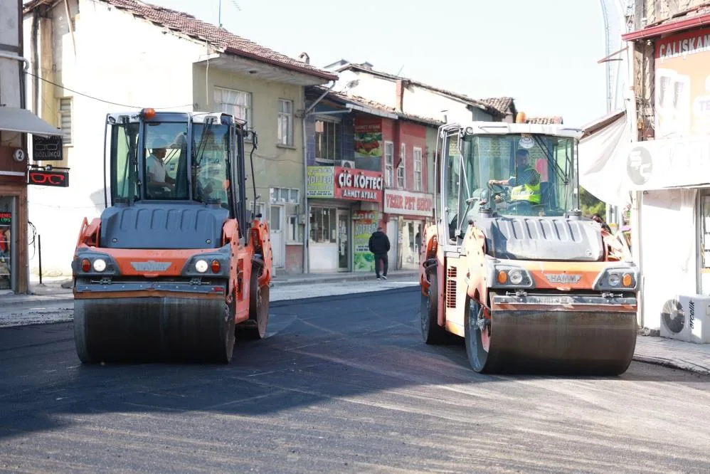 Vezirköprü'de sıcak asfalt çalışması