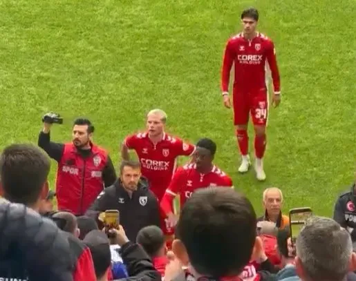 Samsunspor taraftarı isyan etti! Emre Kılınç'ın "Haklısınız" sözleri sosyal medyada gündeme oturdu...