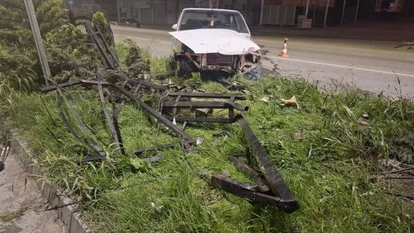 Samsun'da bariyere çarparak kaza yaptı