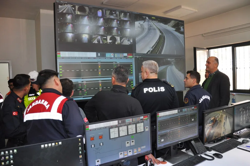 Amasya Badal Tüneli’nde yangın ve kurtarma tatbikatı yapıldı