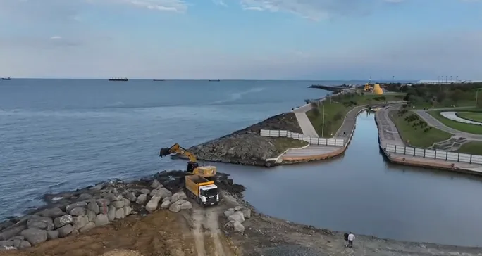 Samsun Büyükşehir Belediyesi'nden Batı Park'ta yeşil dönüşüm