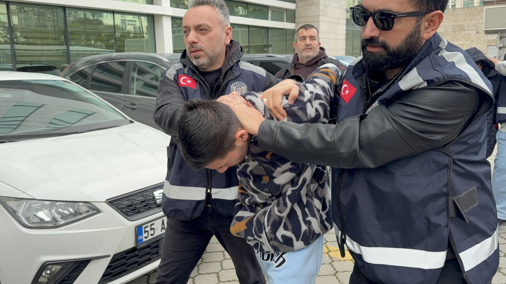 Samsun'da satırlı cinayet davasında şoke eden ifadeler! Anne ve oğlu babayı suçladı