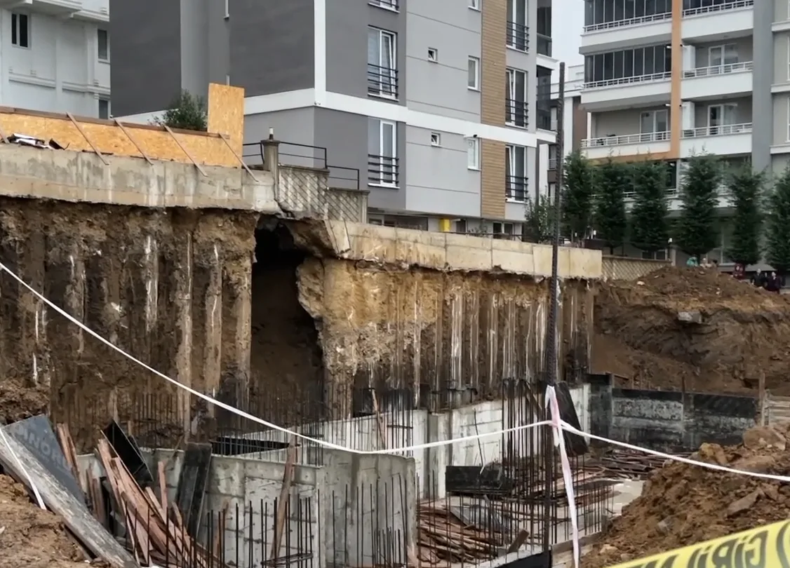 Samsun'da 5 katlı binada heyelan alarmı: Polis binayı boşalttı - 5