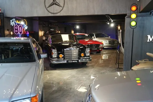 Samsun'da çocukluk hayali Mercedes müzesine dönüştü