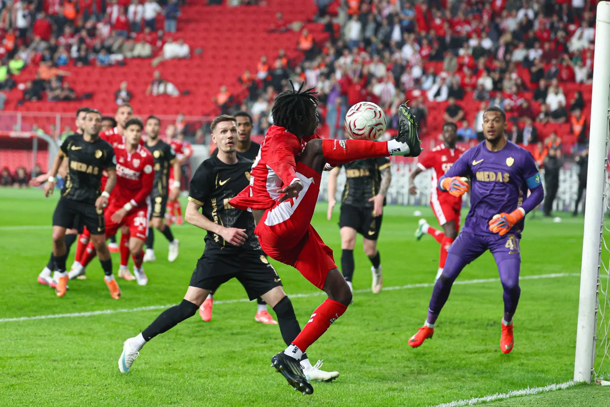 Samsunspor'da 7 mağlubiyet sonrası Başkan Yüksel Yıldırım'dan transfer açıklaması - 5