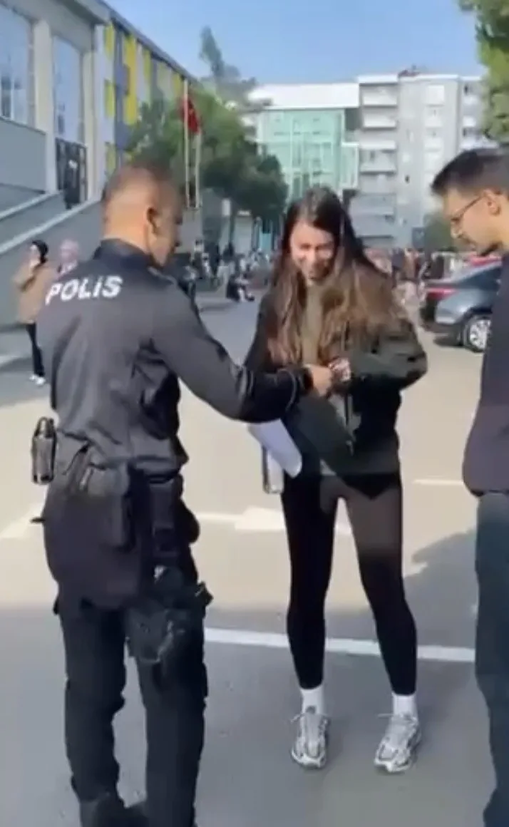 Samsun'da KPSS adaylarının yardımına polis koştu