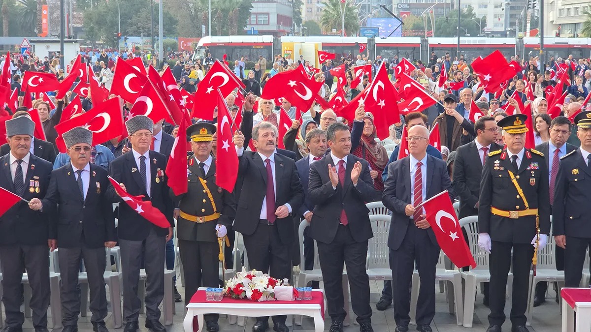 Samsun ve 6 ilde Cumhuriyet coşkusu! 103. yıl törenlerle kutlandı