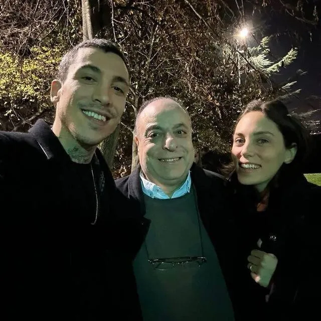 Ünlü şarkıcı Can Bonomo babasını kaybetti: Babasına böyle veda etti