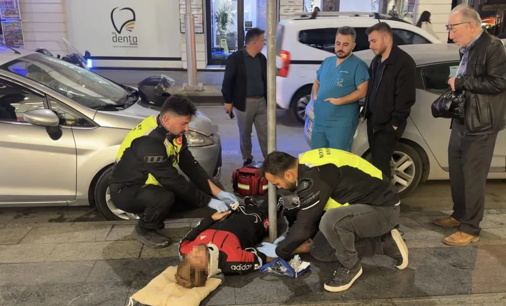 Samsun’da iki otomobilin arasından geçerken kaza yaptı