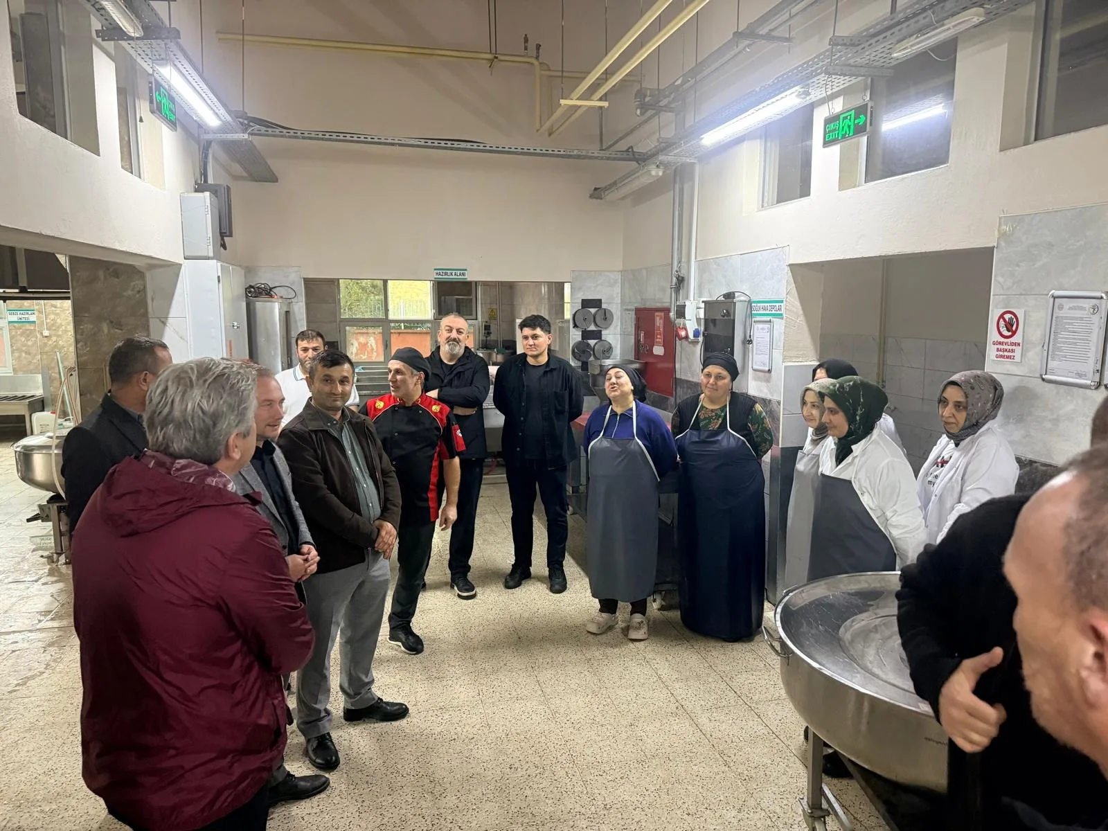 YENİ Parti Samsun Milletvekili’dan Terme öğretmenevi’ne ziyaret: 8 bin öğrencinin yemek ihtiyacı yerinde incelendi