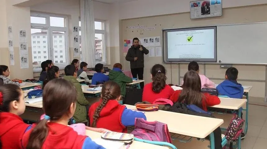MEB'in yeni sınav sistemi üzerinden tuzak: Öğrenci ve veliler dikkat