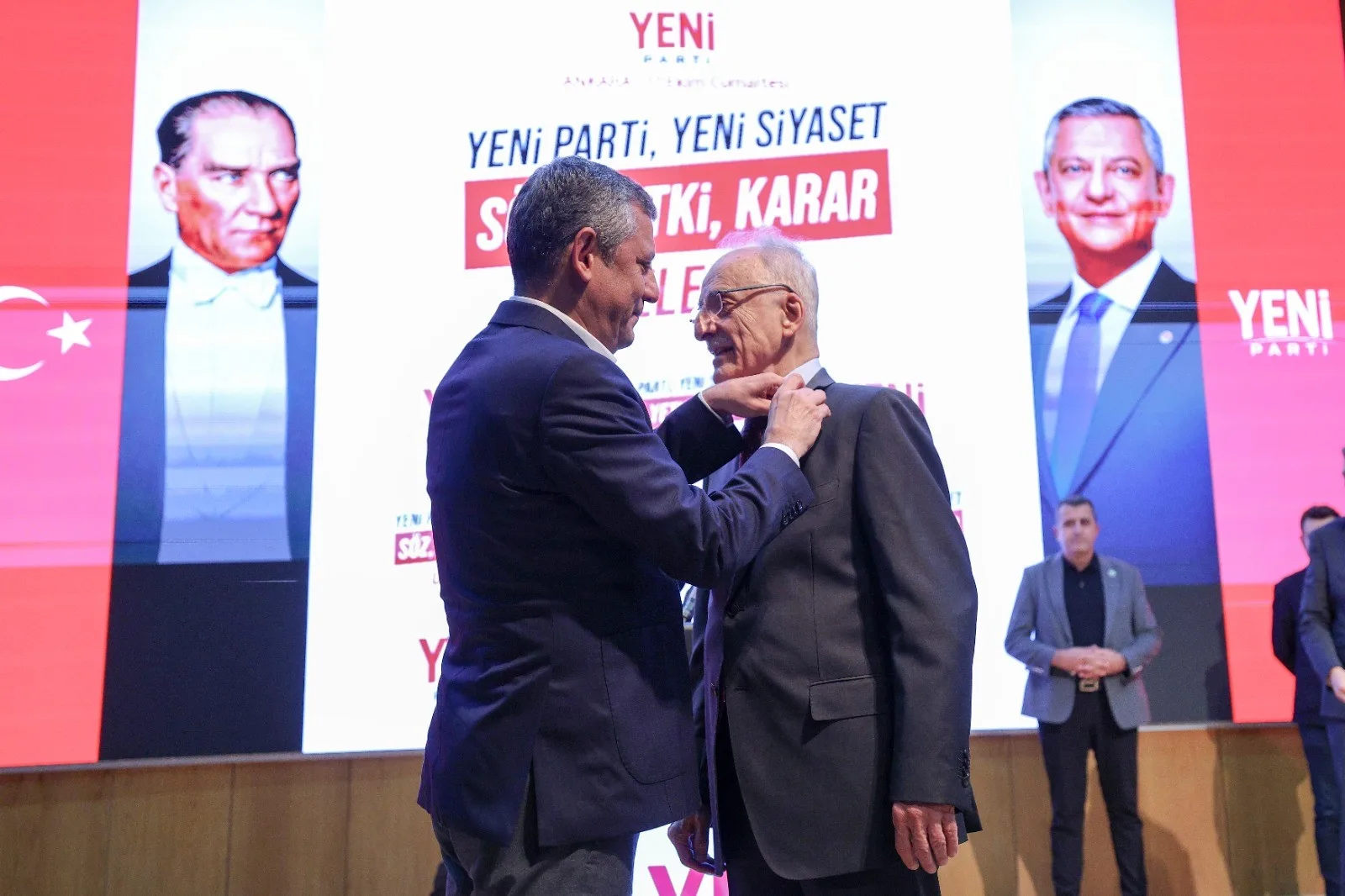 Yeni Parti'de yeni dönem! Özel'den iktidar hedefi açıklaması