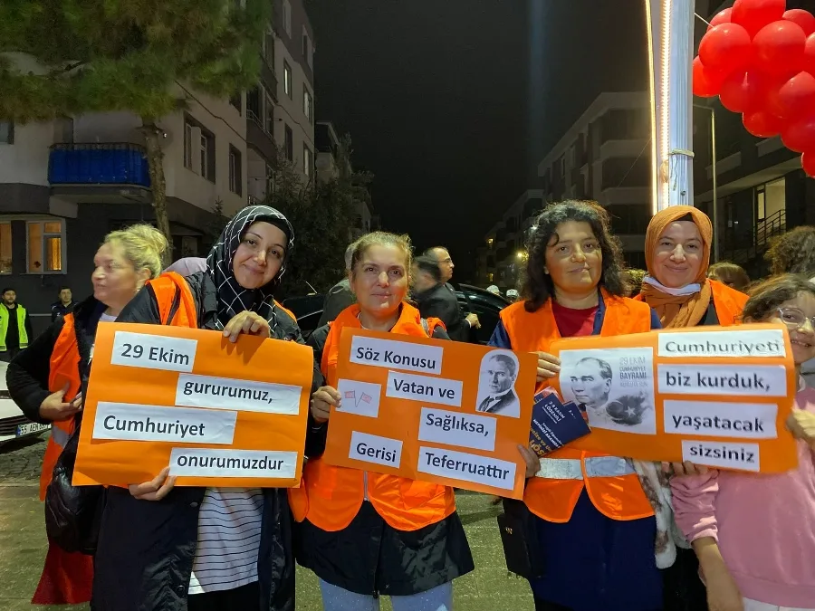 LÖSEV Samsun'dan 29 Ekim'e özel kutlama: 29 metrelik Türk bayrağı açıldı - 10