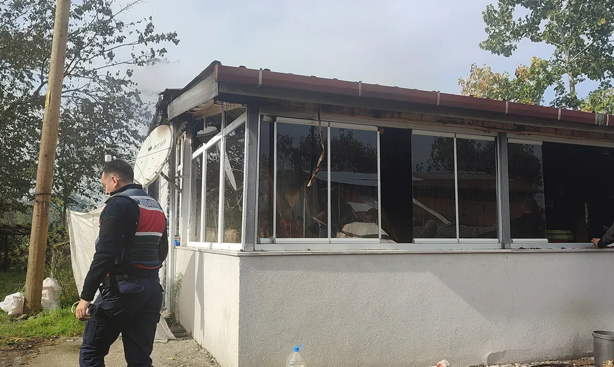 Samsun'da çıkan yangında müstakil ev kullanılamaz hale geldi
