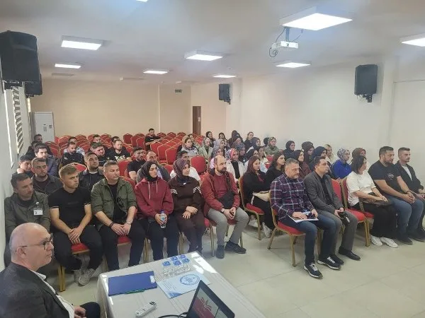Samsun'un iki ilçesinde okul bahçe görevlilerine güvenlik eğitimi