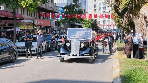 Bafra'da Cumhuriyet yürüyüşü düzenlendi