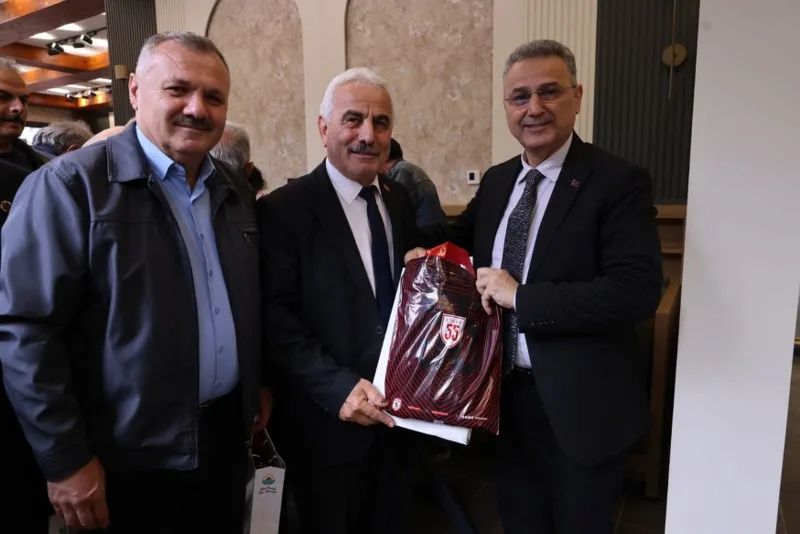 İlkadım Belediye Başkanı İhsan Kurnaz'dan muhtarlara iş birliği mesajı