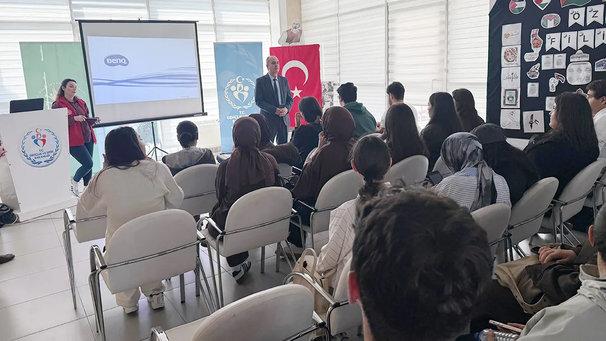 Samsun'da üniversite öğrencilerine yapay zeka eğitimi