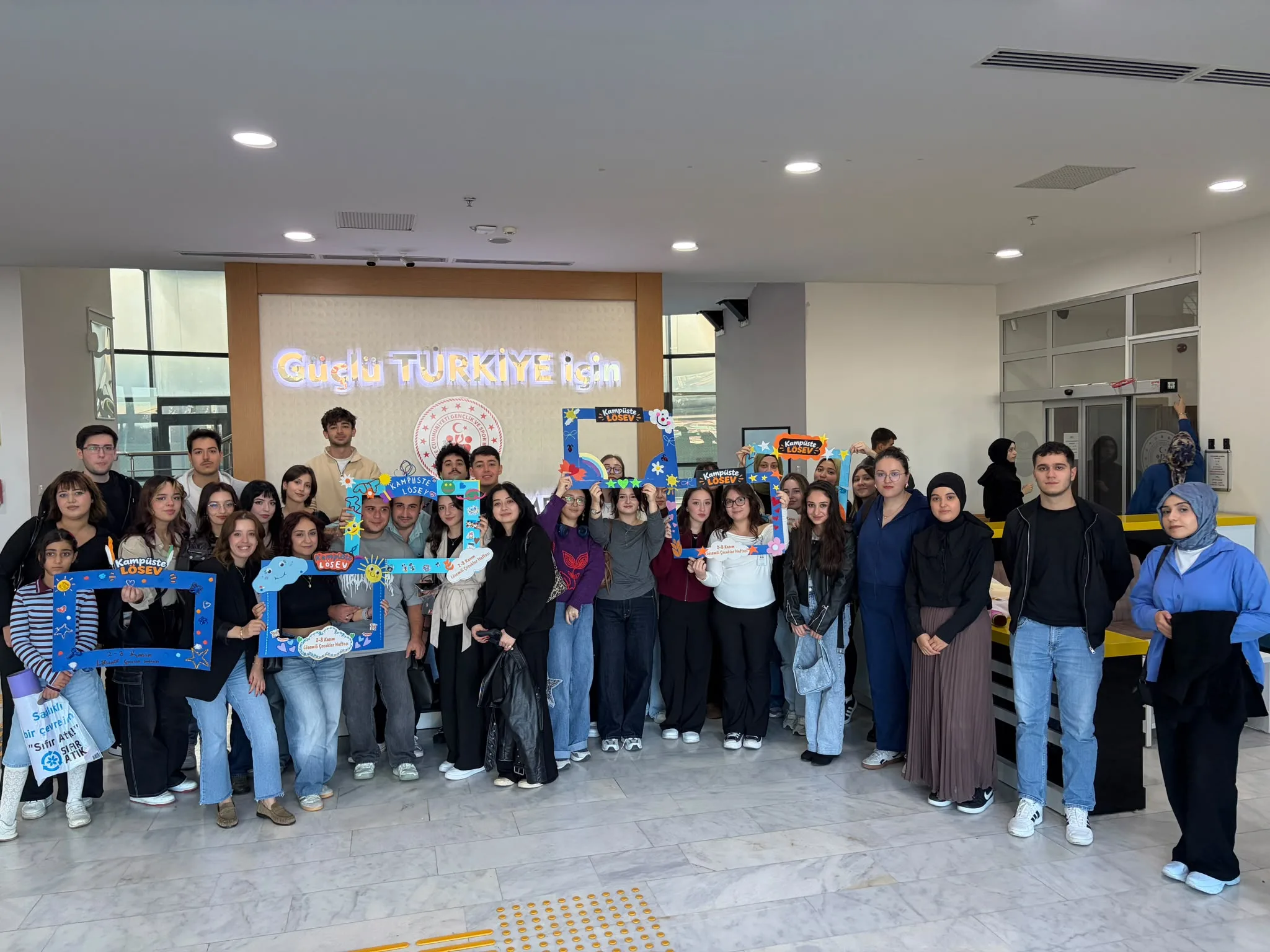 Samsun'da gençlerden lösemili çocuklara destek