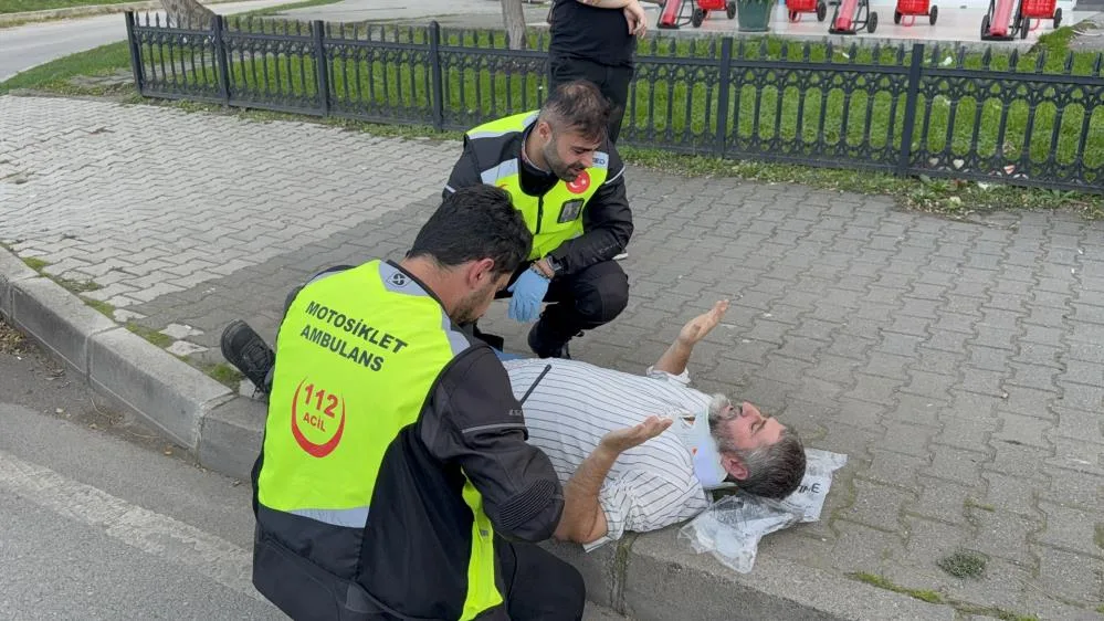 Samsun'da elektrikli bisikletten düşen sürücü hastanelik oldu