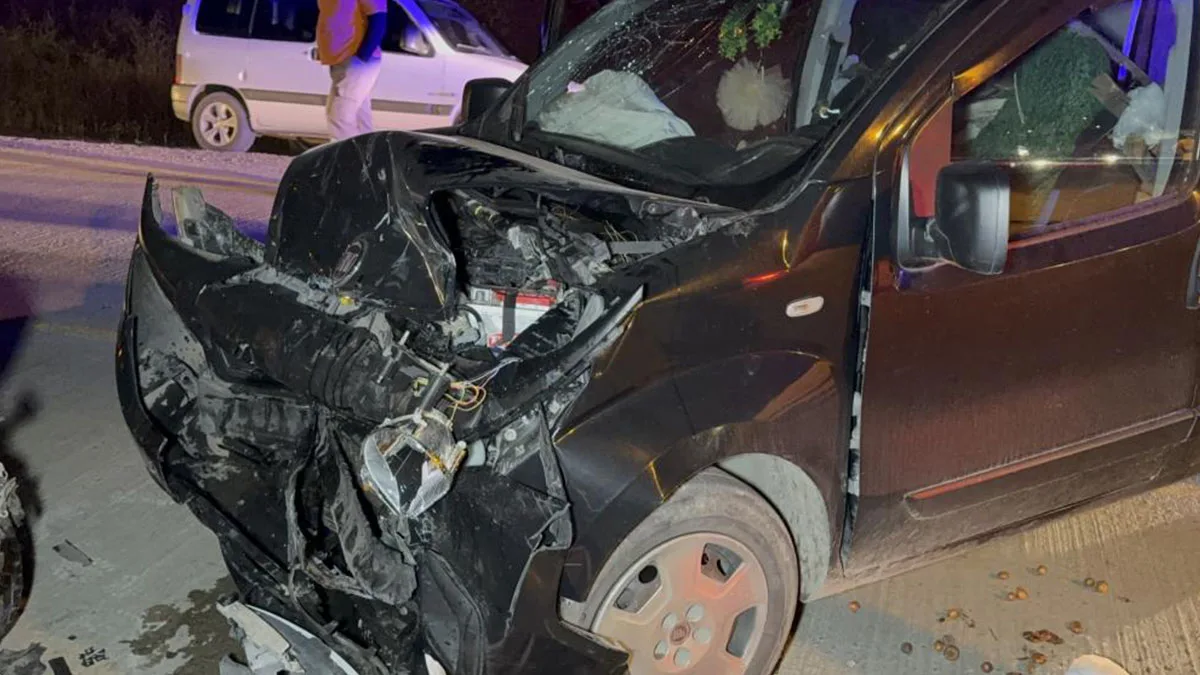 Samsun'da otomobiller çarpıştı: Çok sayıda yaralı var