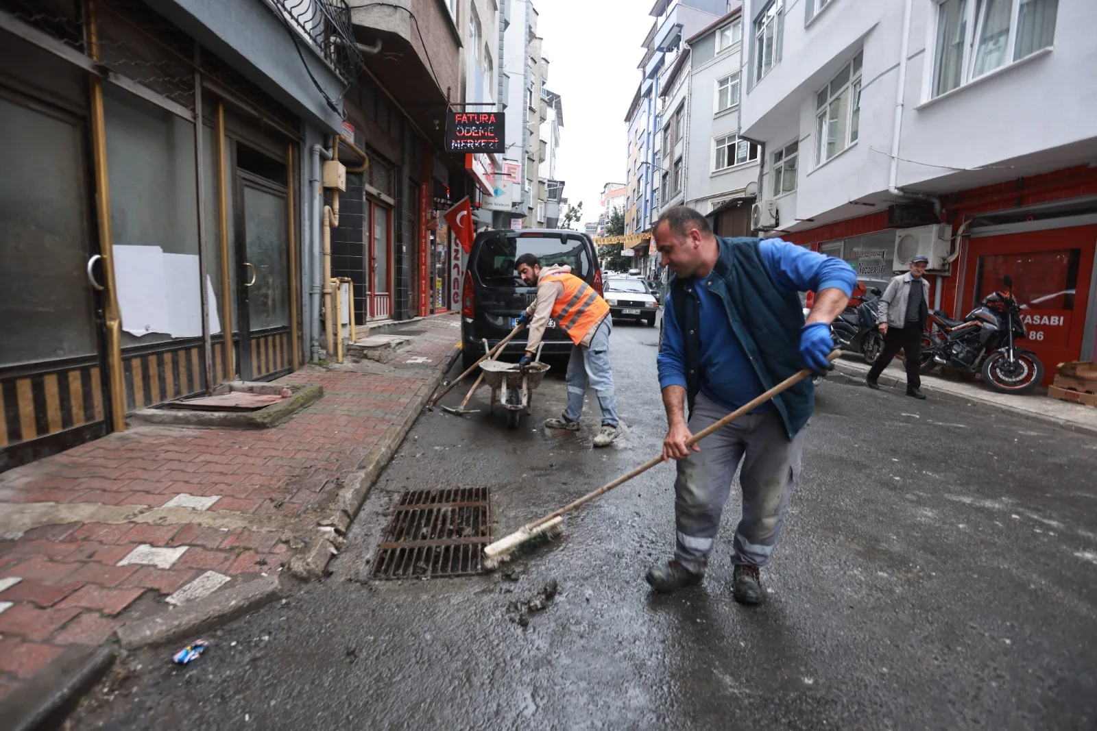 Canik'te sağanak önlemi! Mazgallar tek tek temizleniyor
