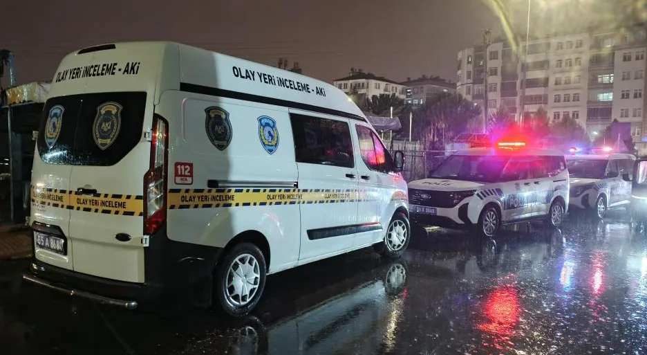 Samsun'da tartışma bıçaklı kavgaya dönüştü: 2 yaralı