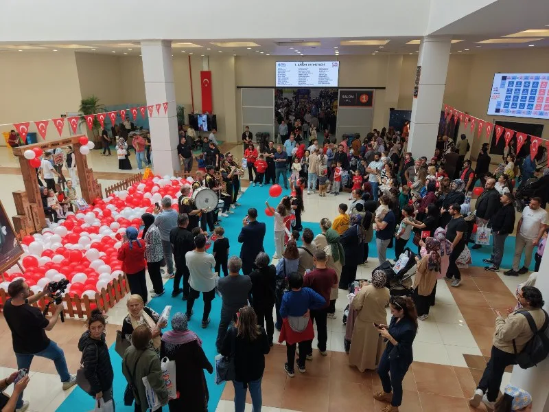 Samsun Kitap Fuarı’nda Cumhuriyet Bayramı coşkusu