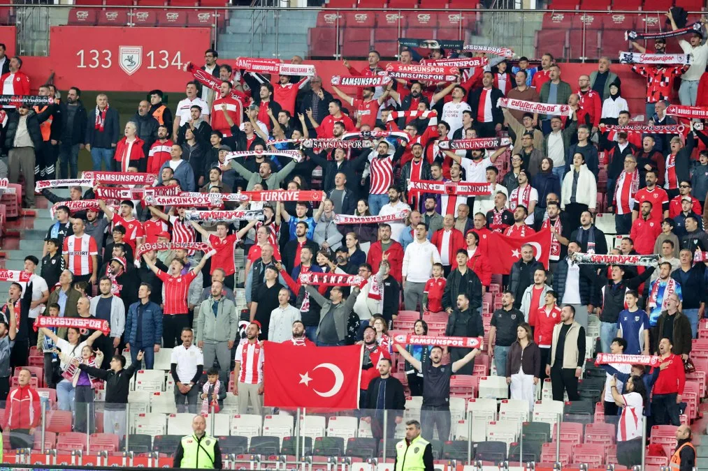 Samsunspor'da eleştirilerin odağındaki Fuat Çapa basın toplantısında neler söyledi? - 31