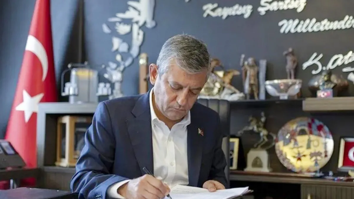 Ankara kulisleri hareketlendi: Özgür Özel'e adaylık çağrısı iddiası