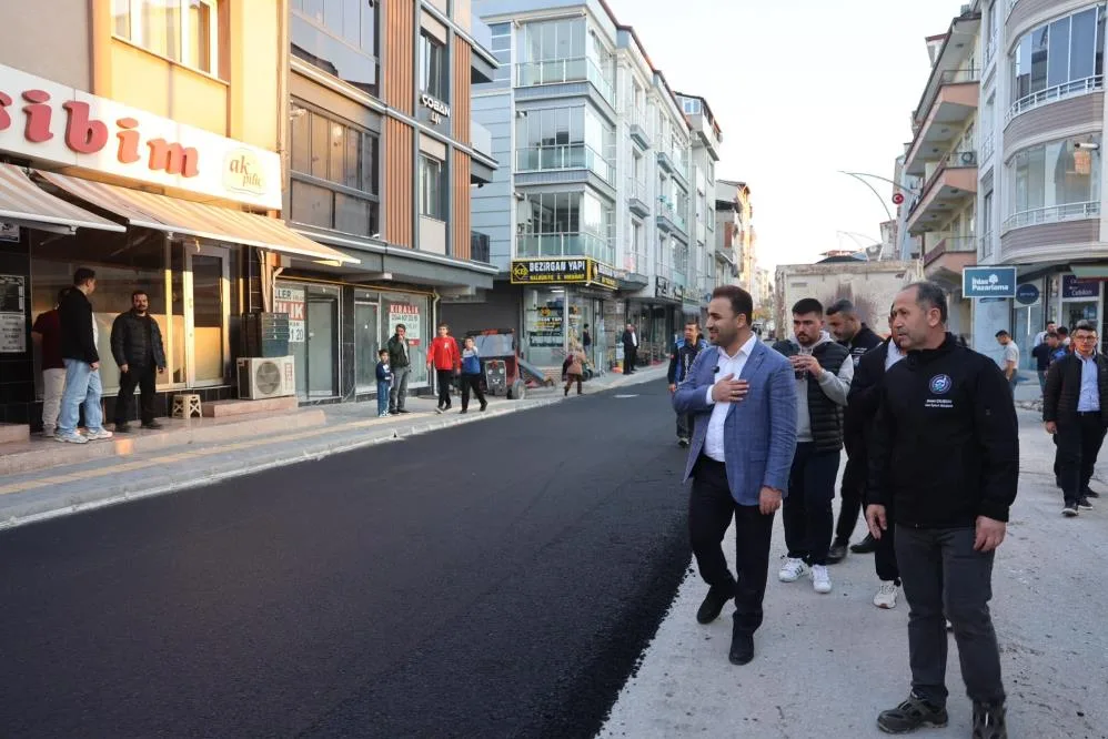 Vezirköprü'de sıcak asfalt çalışması