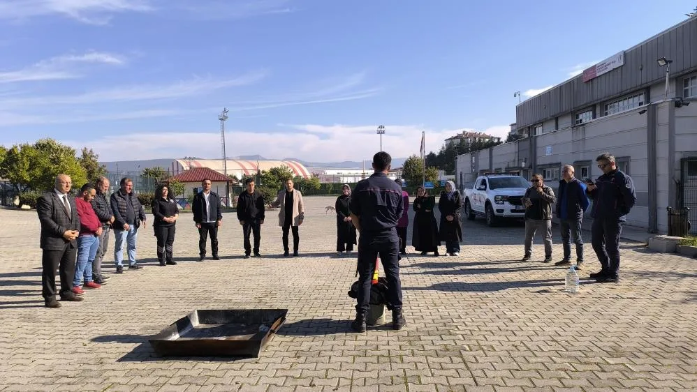 Vezirköprü’de personele yangın söndürme eğitimi ve tatbikatı