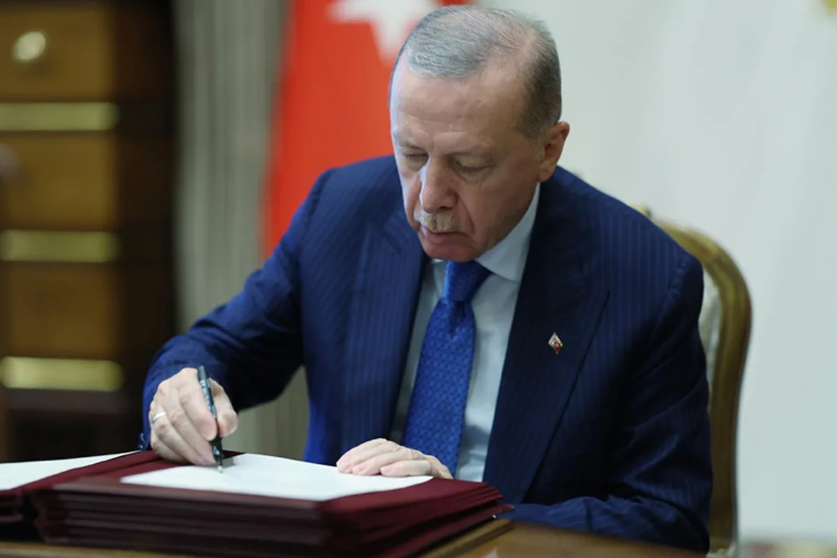Valiler kararnamesinde fon iddiası! Şamil Tayyar'dan açıklama